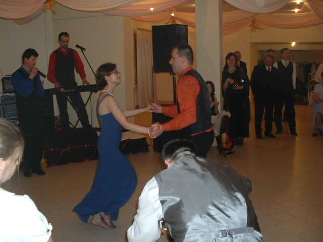 Zwyciezcy, do ktorych nalezy cala sala i... pol litra!